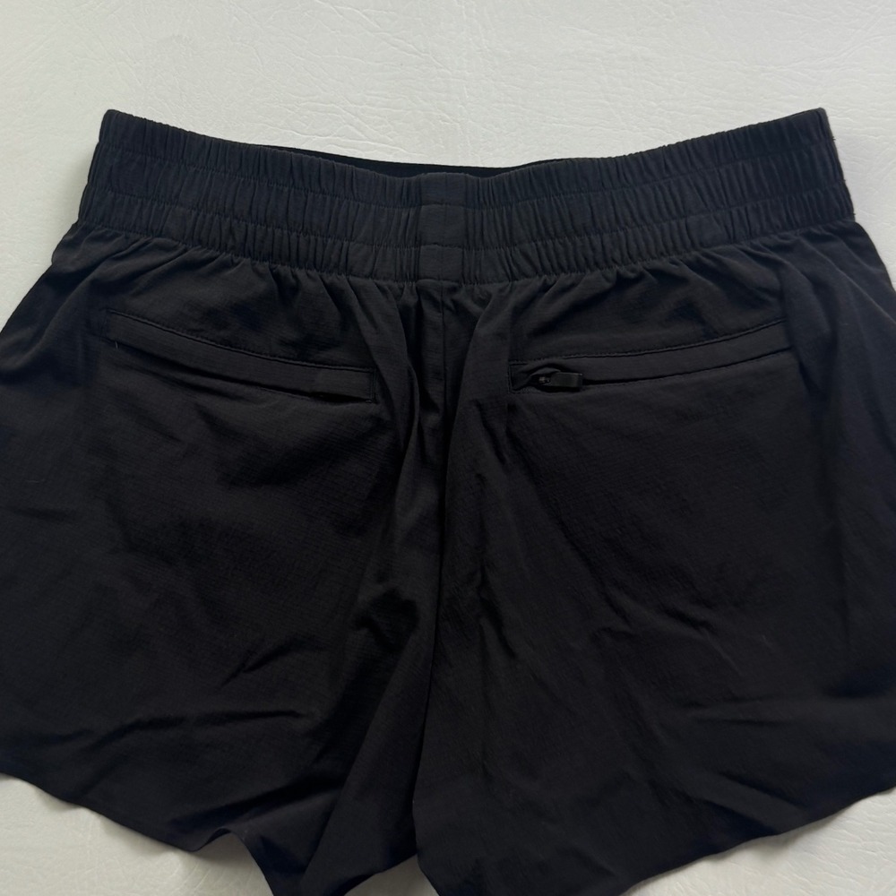 Athleta Trekkie Shorts Black Ripstop Hiking Travel Zip Pockets 291730 Size 4 - Picture 13 of 16